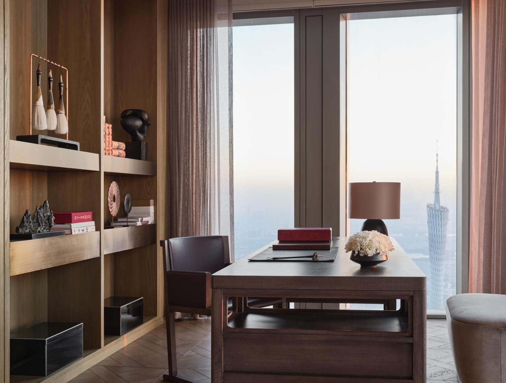 Rosewood Guangzhou, Enjoy Free Shuttle Bus Service Between The Hotel And The Canton Fair Complex During The Canton Fair Dış mekan fotoğraf