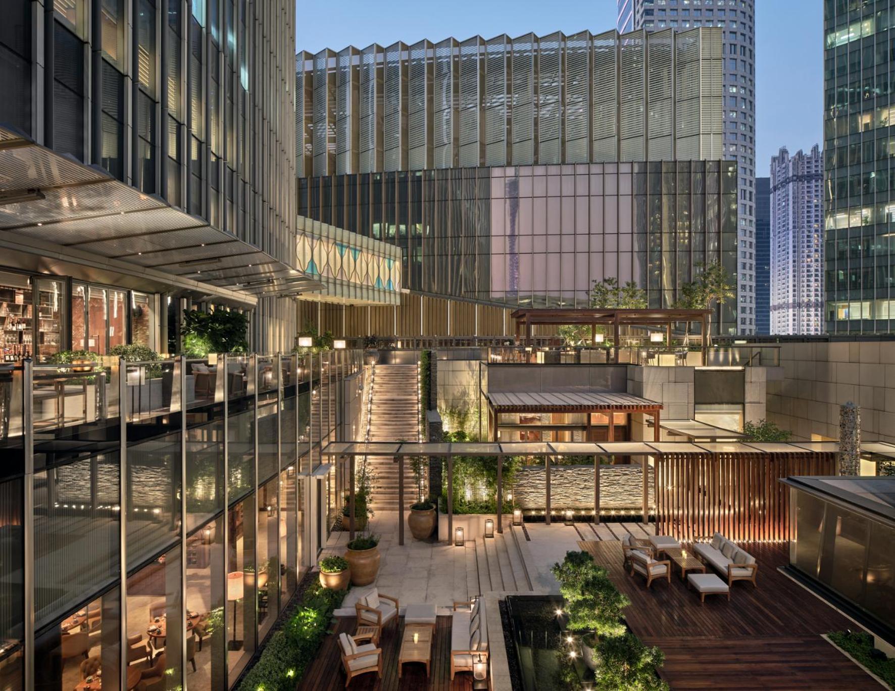Rosewood Guangzhou, Enjoy Free Shuttle Bus Service Between The Hotel And The Canton Fair Complex During The Canton Fair Dış mekan fotoğraf